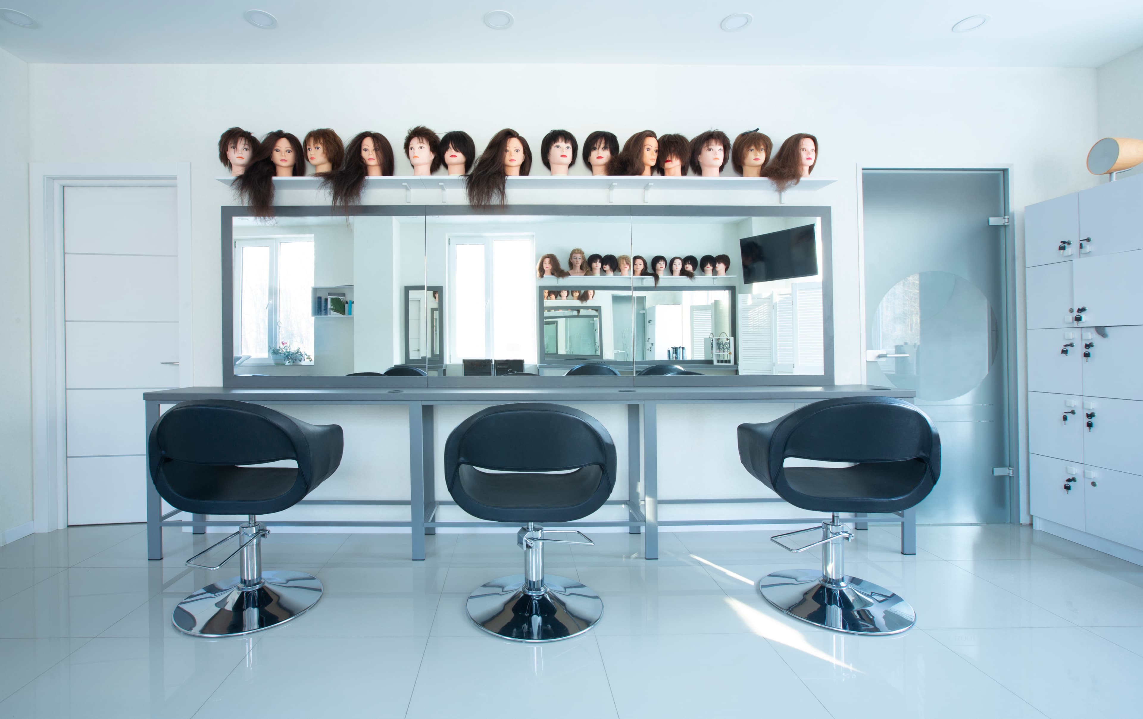 Salon atmosphere